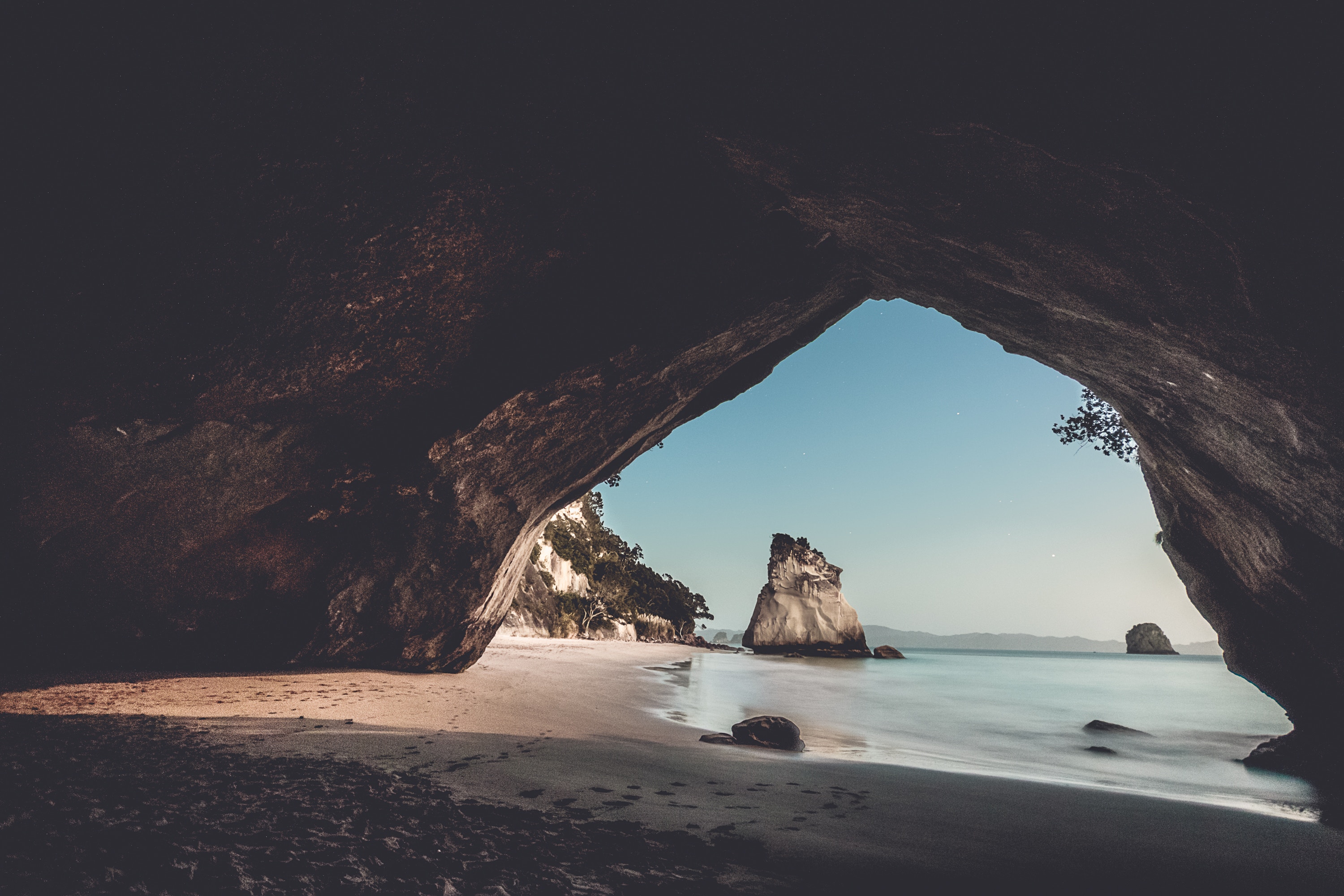 cathedral cove, New Zealand