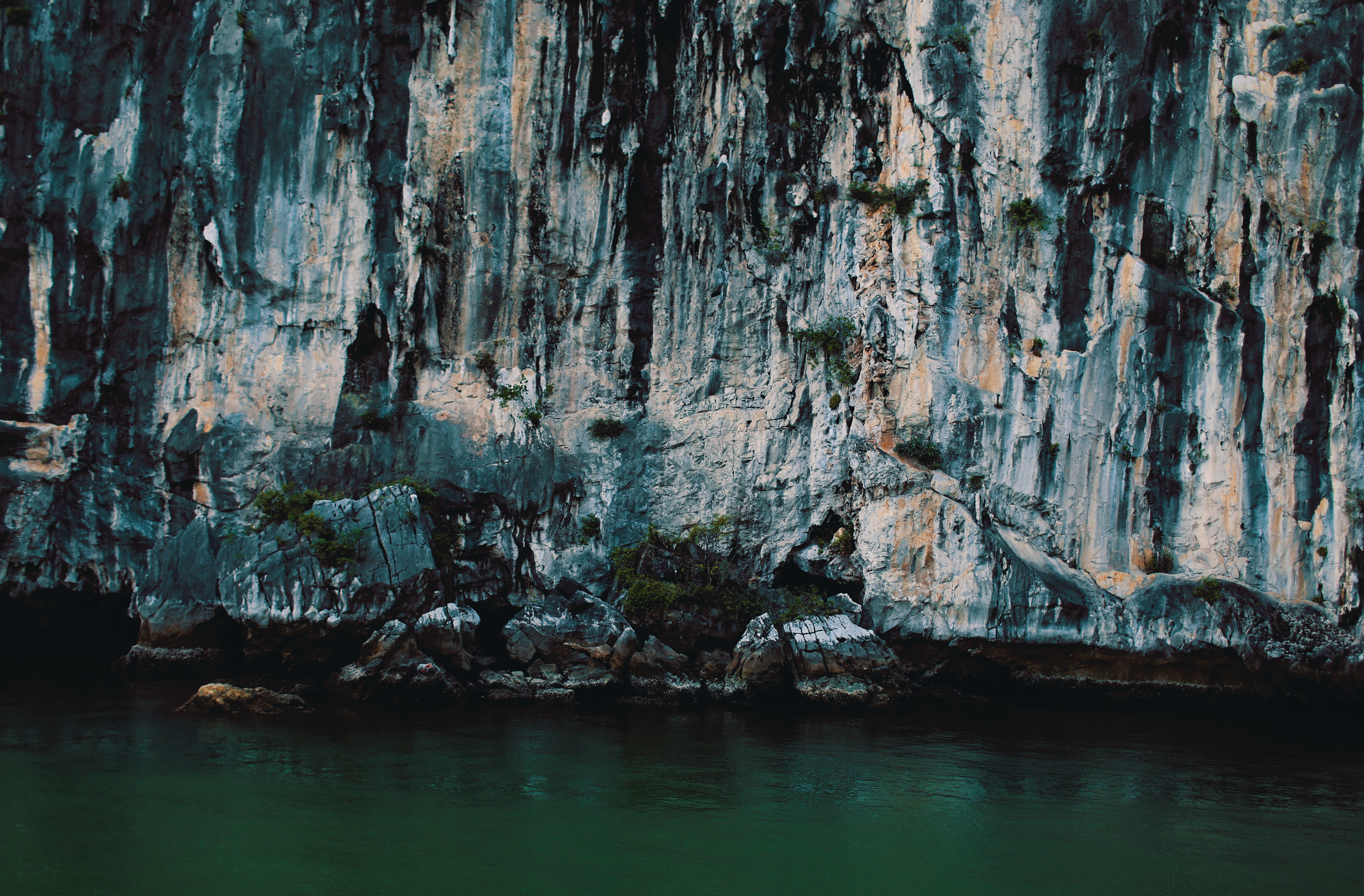 vietnam cave