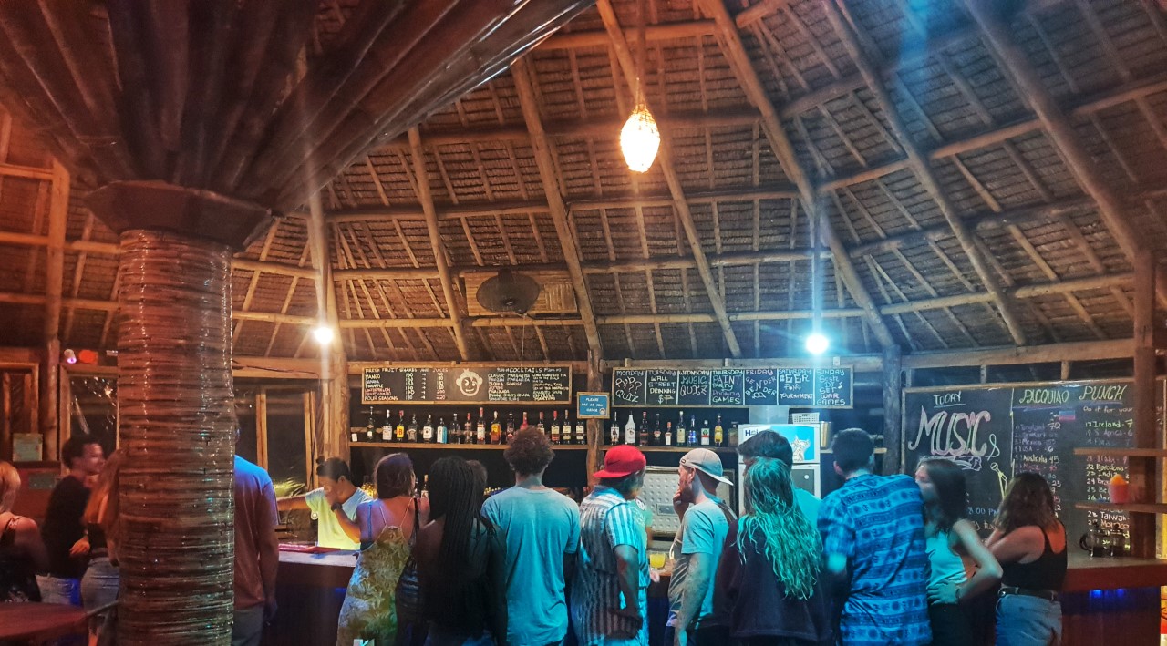 mad monkey hostel Nacpan Beach the bar