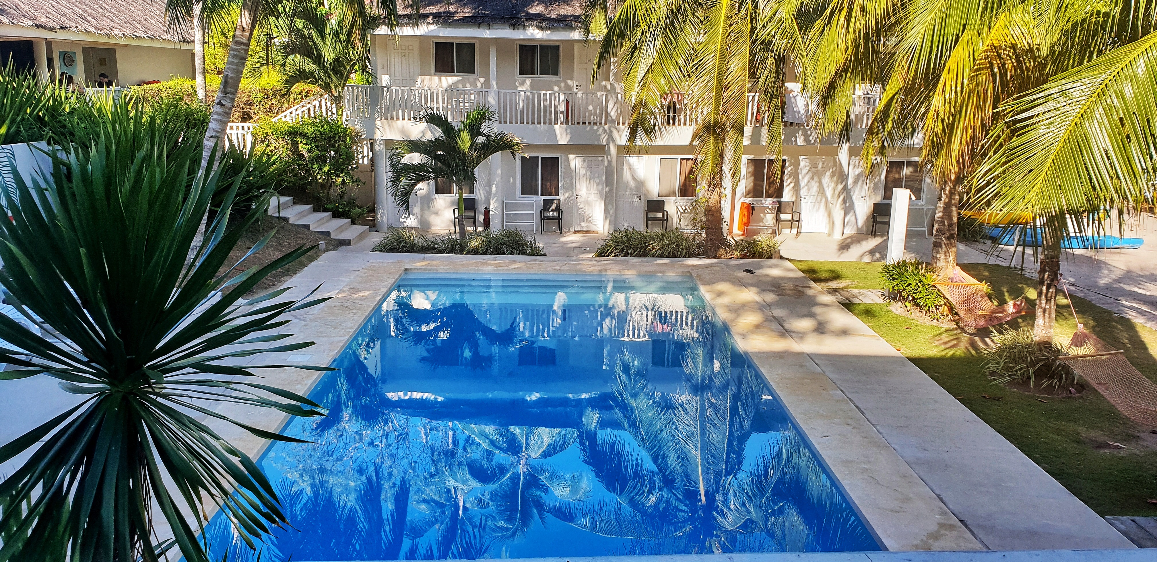 Momo Beach House Room and Pool, Bohol, Philippines