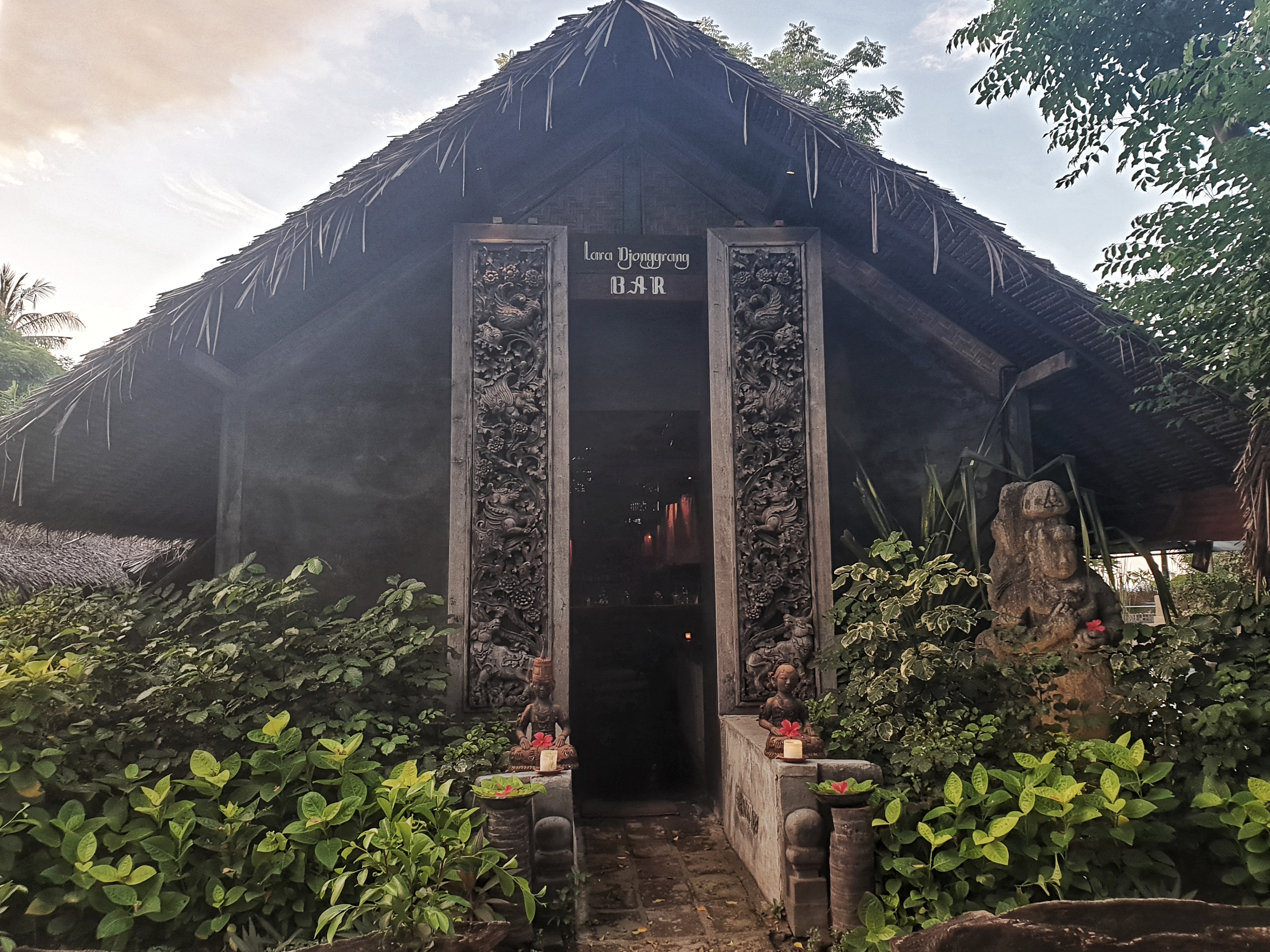 hotel tutu, lombok, bali, indonesia