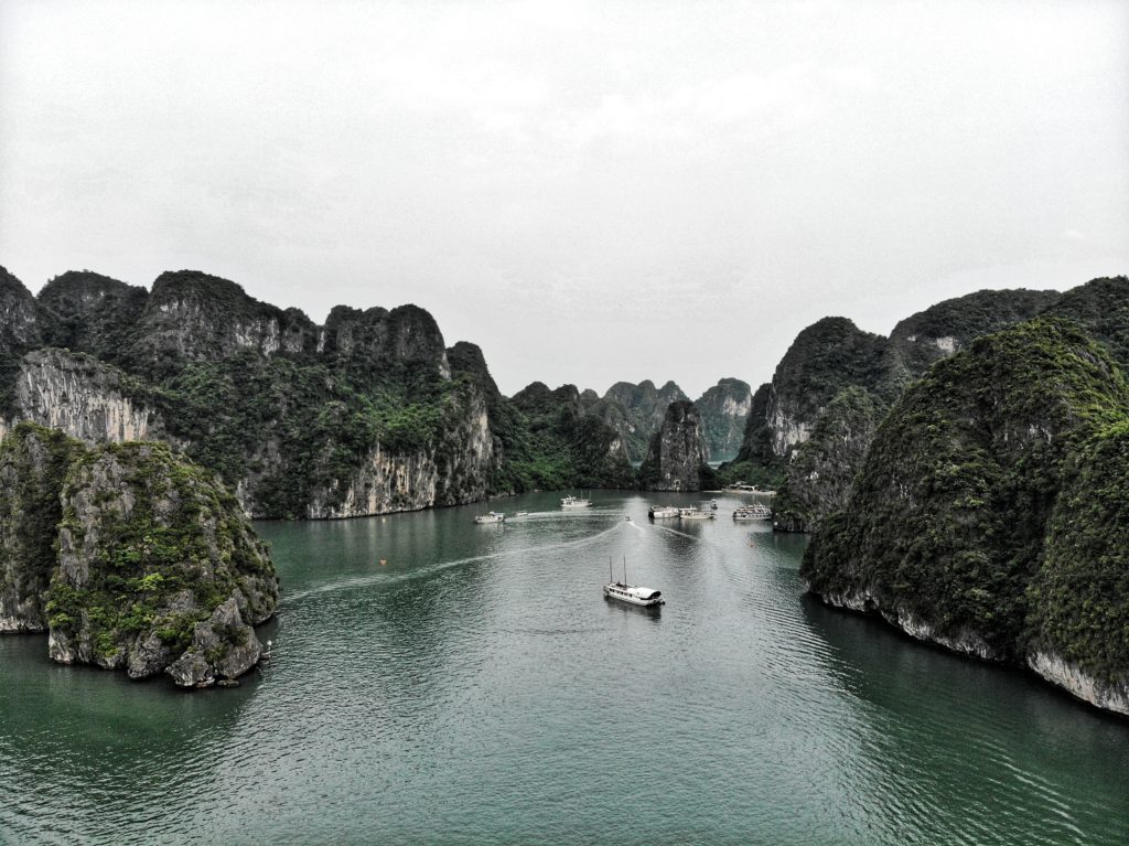 Paradise Luxury Cruise, Ha Long Bay, Vietnam